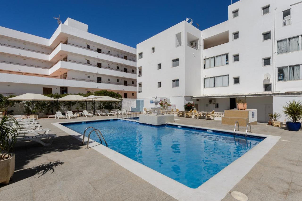 Aparthotel Apartamentos San Antonio Beach Sant Antoni de Portmany